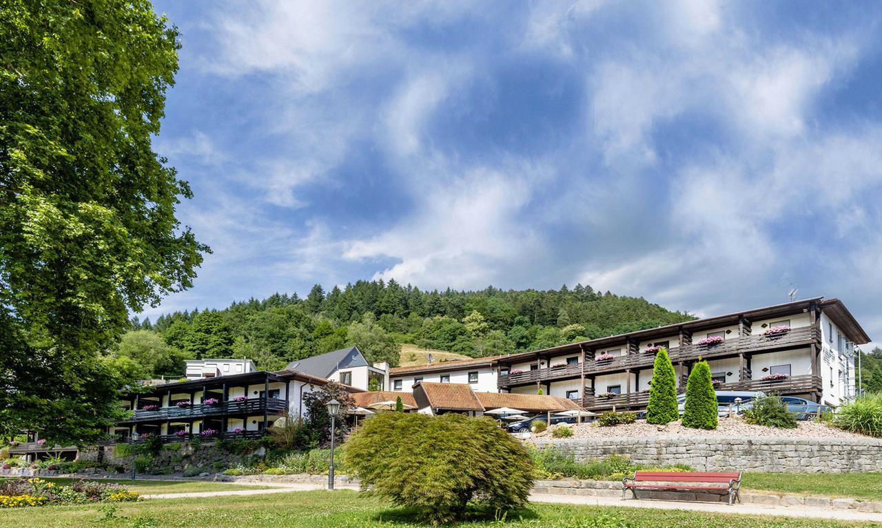 Kurgarten-Hotel ヴォルフアッハ エクステリア 写真